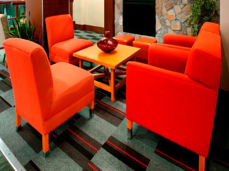Four Points By Sheraton Victoria Gateway Лангфорд Екстериор снимка