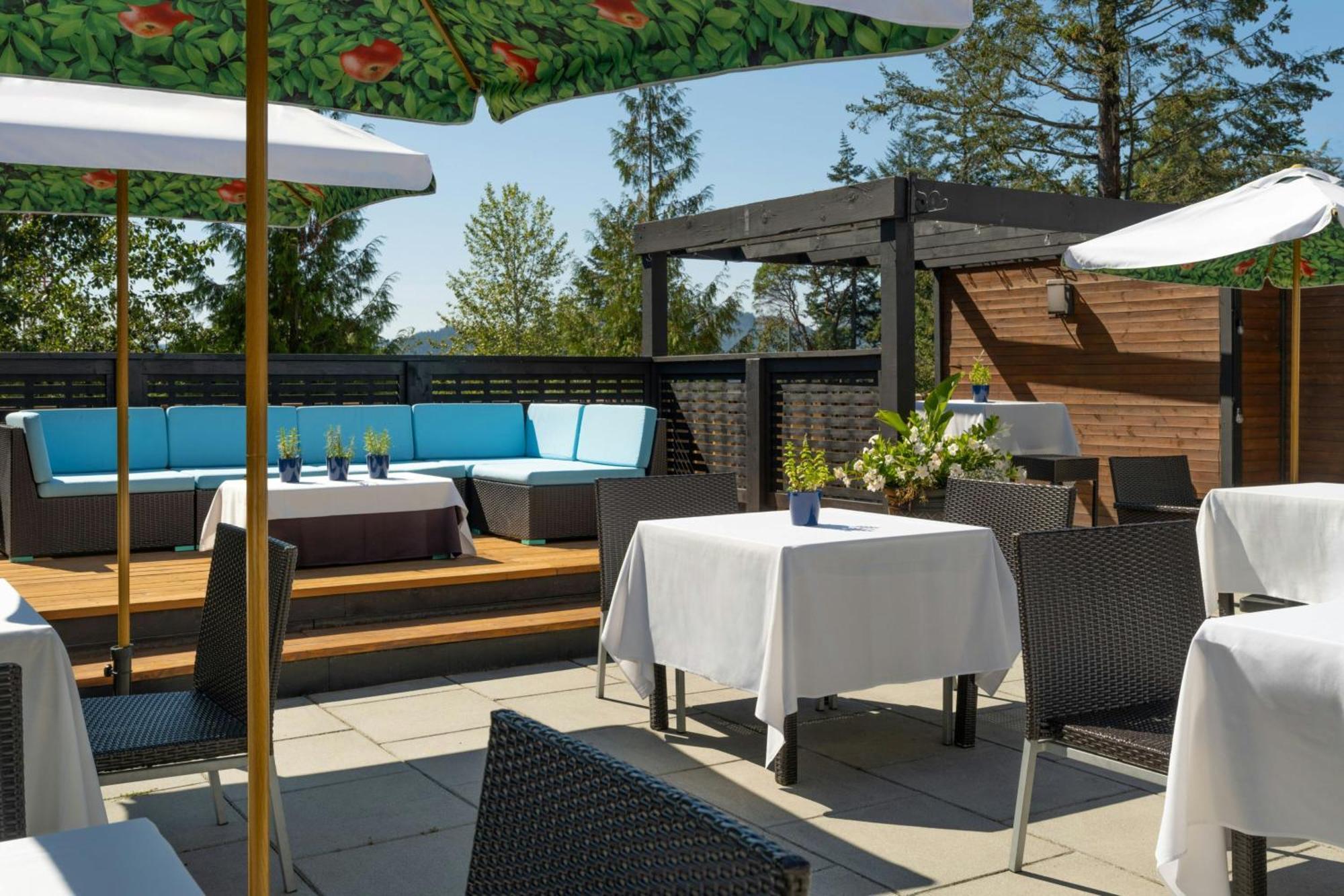 Four Points By Sheraton Victoria Gateway Лангфорд Екстериор снимка